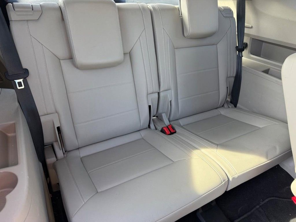 Used 2022 Volkswagen Atlas SEL R-Line image 11