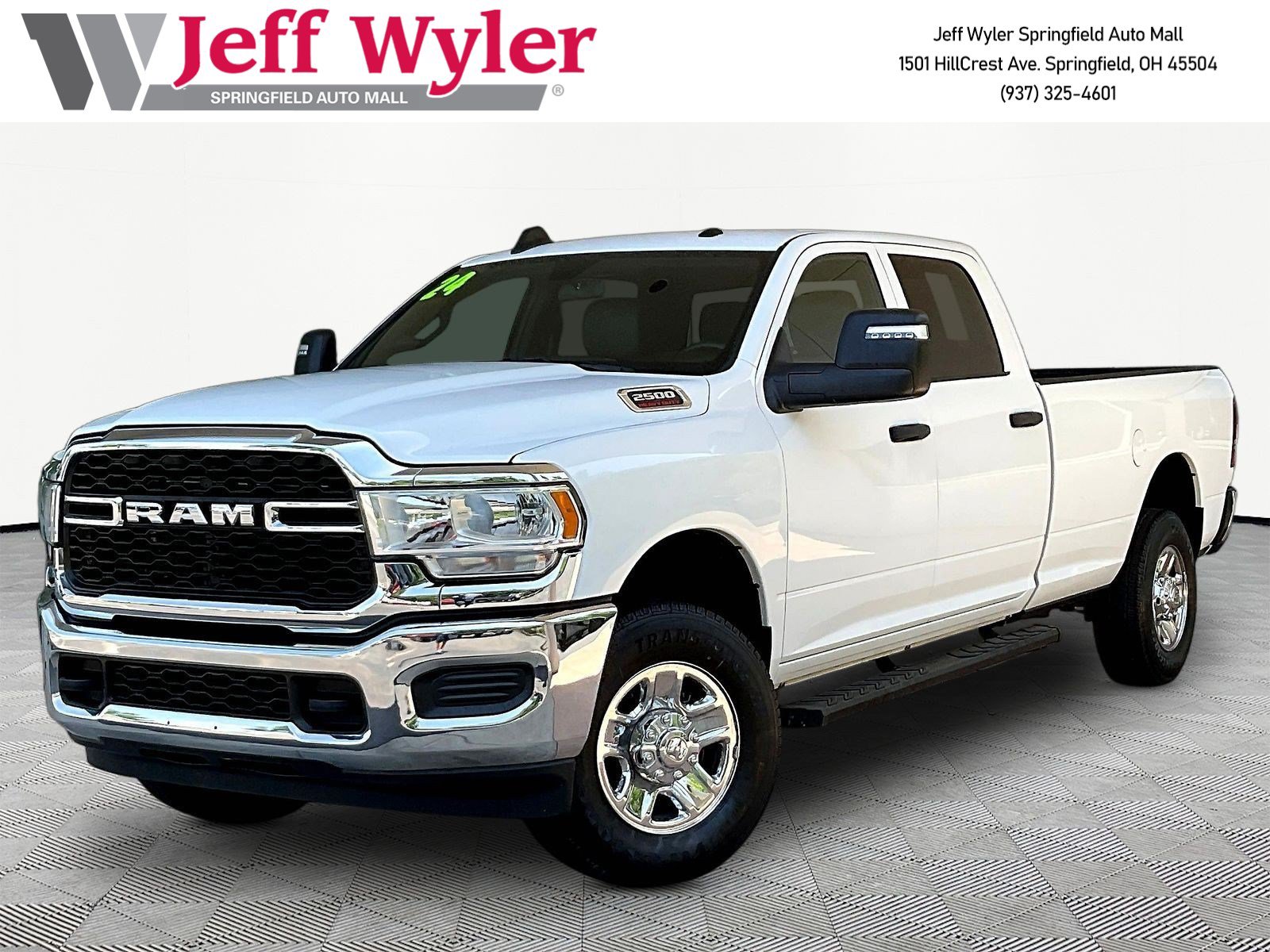 Used 2024 RAM 2500 Tradesman w/ Chrome Appearance Group