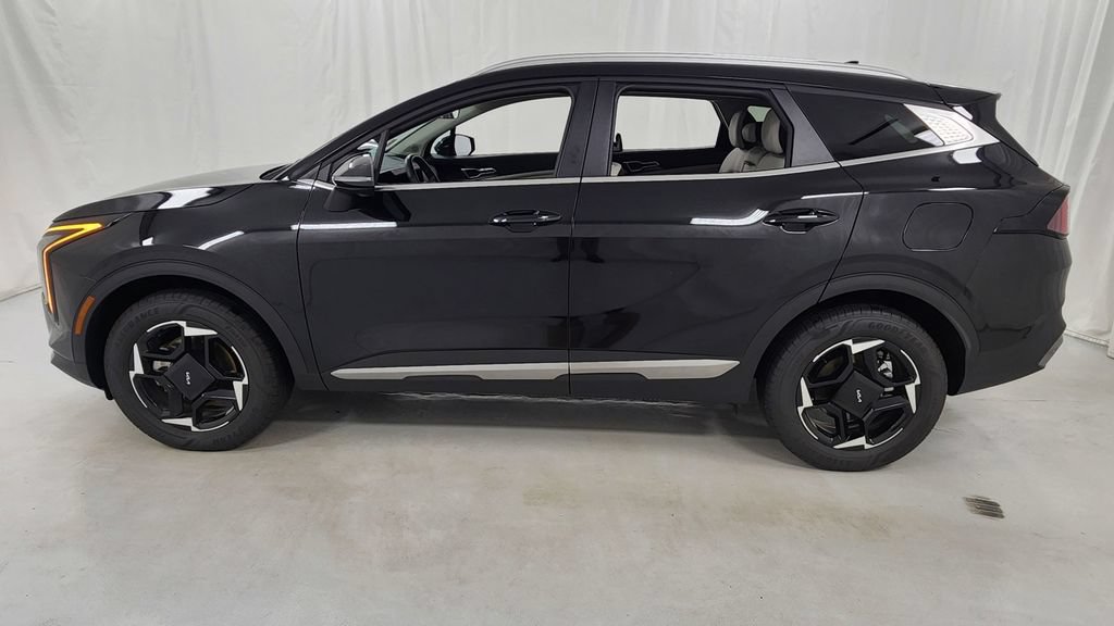 Used 2026 Kia Sportage EX AWD/4WD image 6