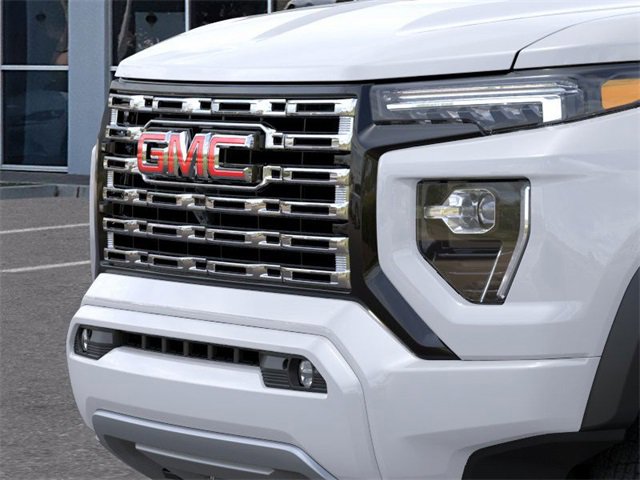 New 2026 GMC Canyon Denali image 13