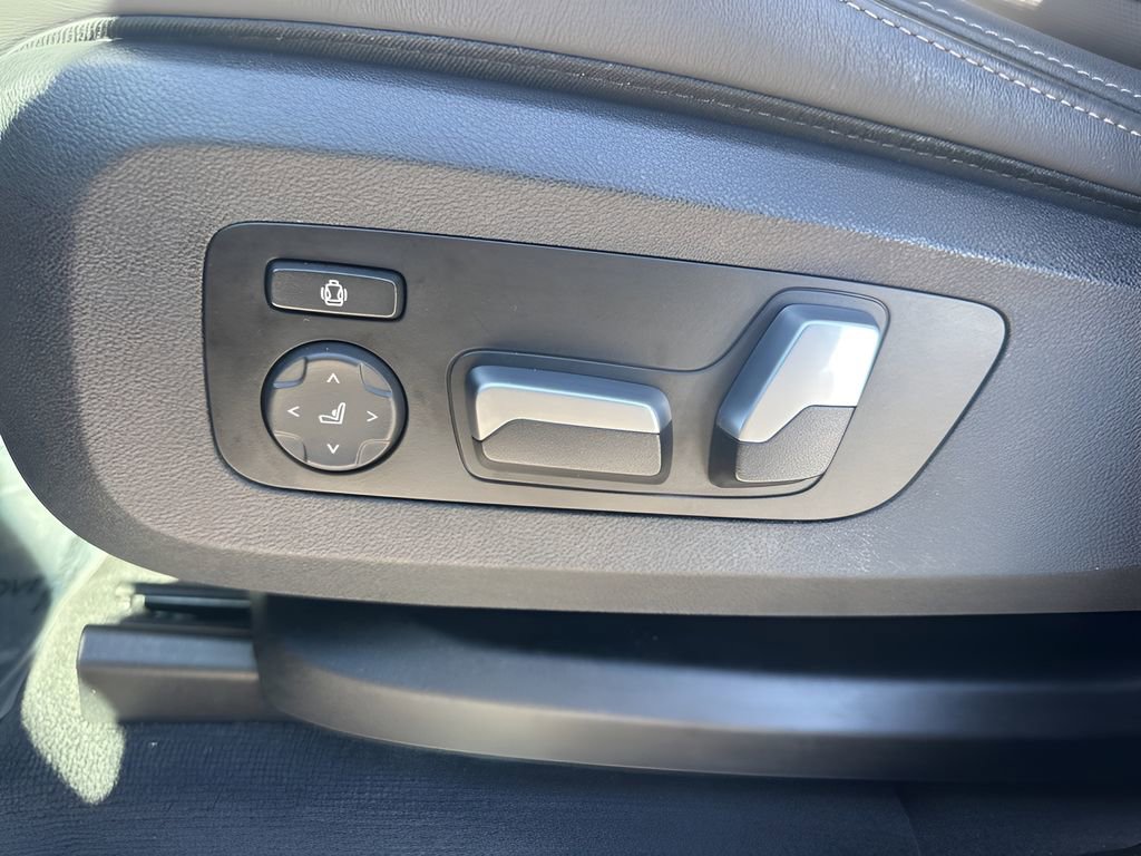 Used 2023 BMW X5 xDrive40i w/ M Sport Package image 10