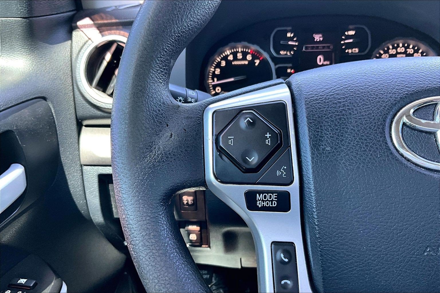Used 2019 Toyota Tundra SR5 w/ SR5 Upgrade Package RWD image 18