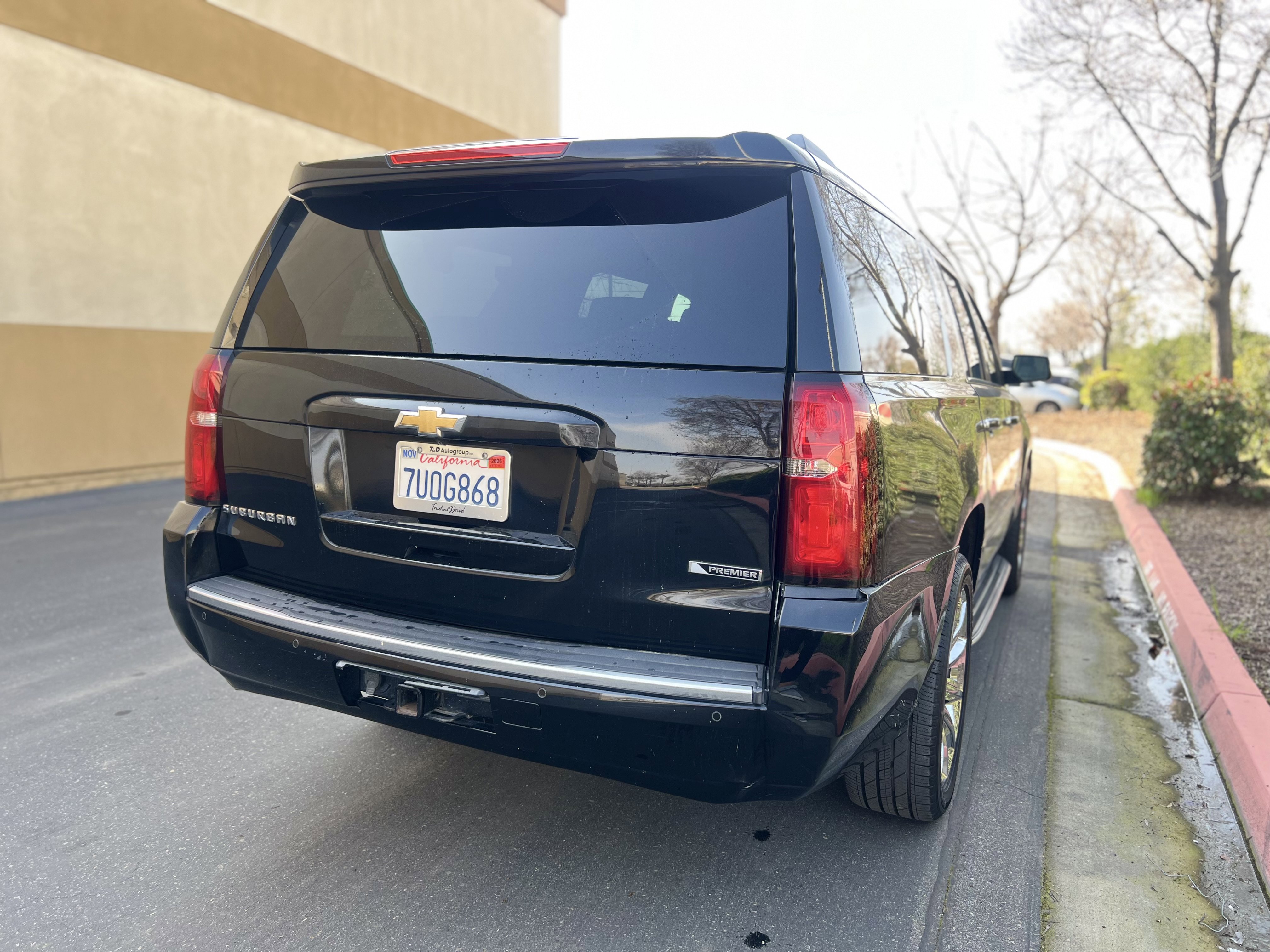 Used 2017 Chevrolet Suburban Premier image 42