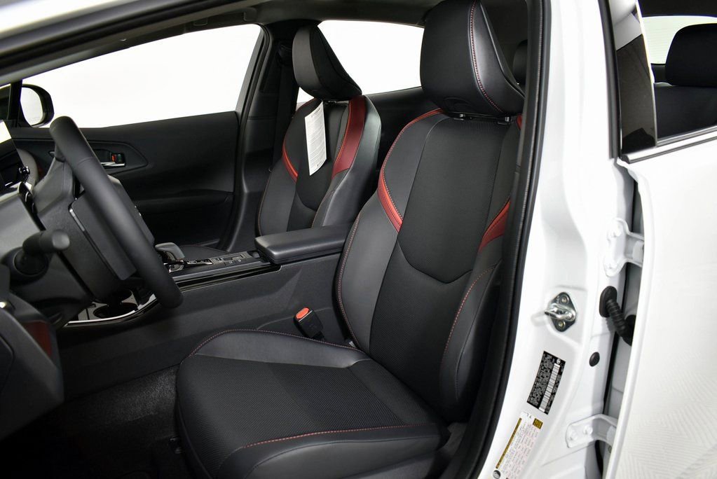 New 2026 Toyota Prius Plug-In Hybrid image 10