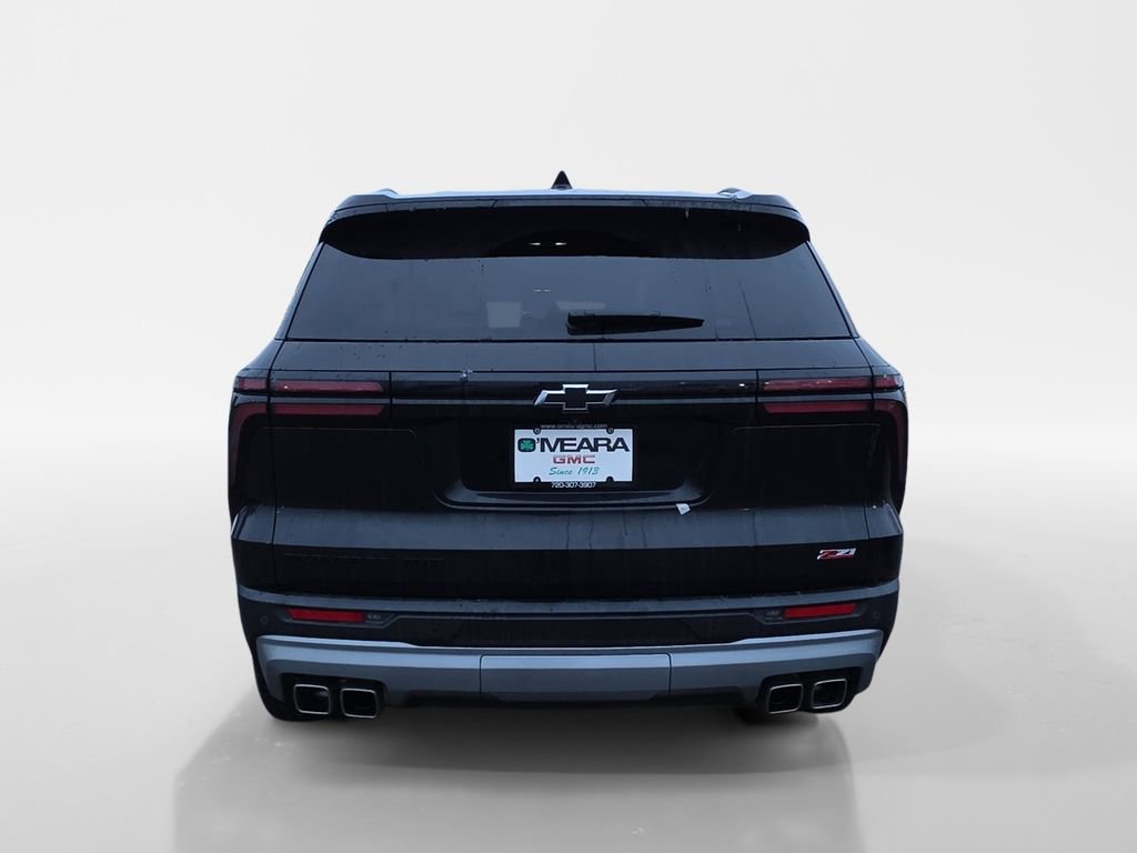 Used 2024 Chevrolet Traverse Z71 image 4