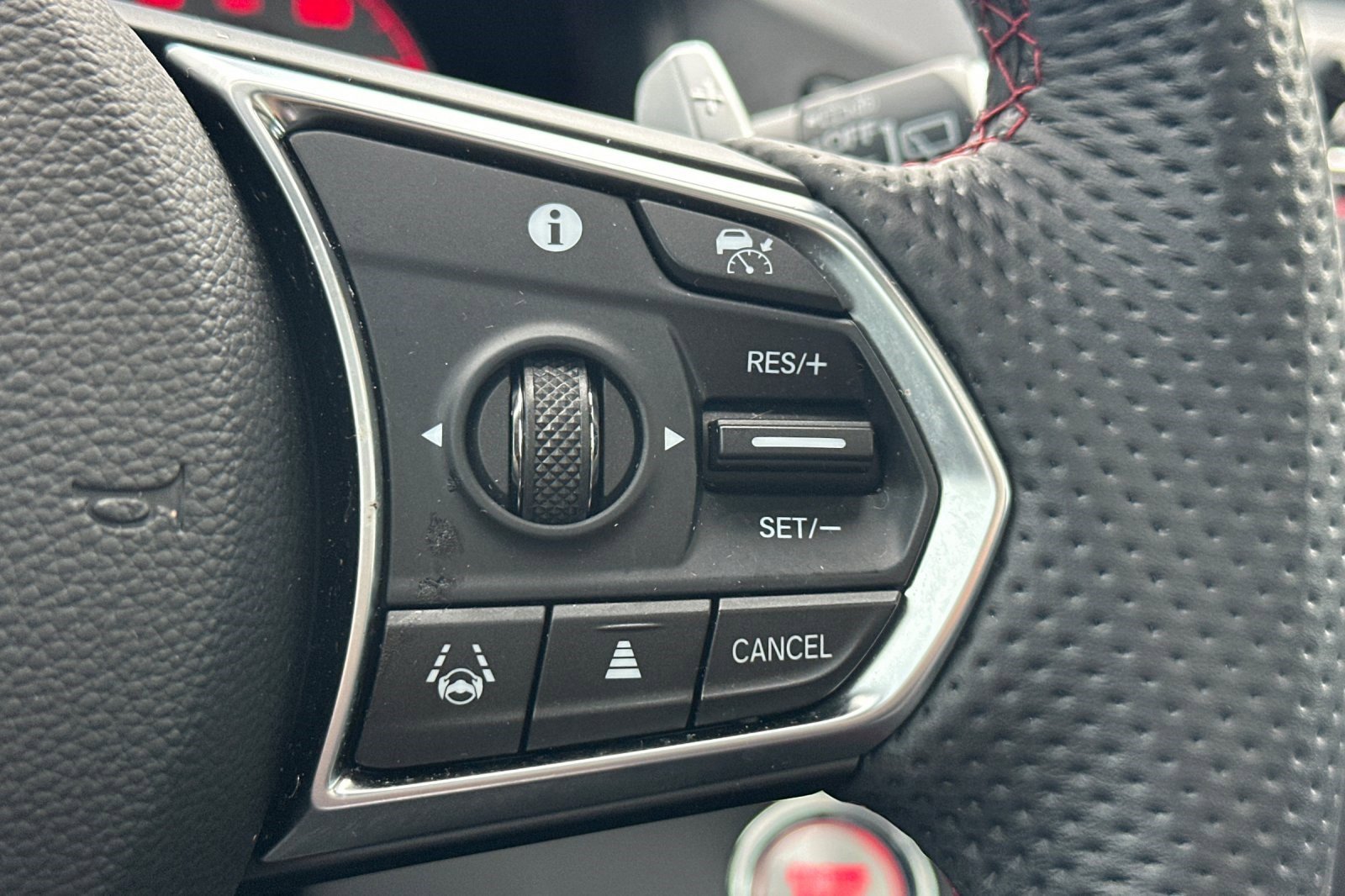 Used 2023 Acura RDX A-Spec image 32