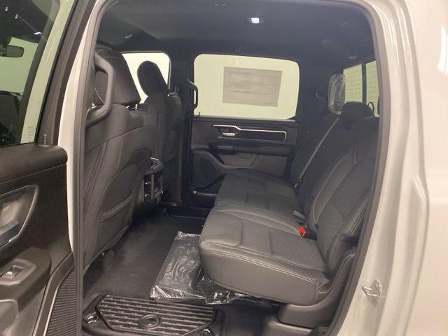 New 2026 RAM 1500 4x4 Crew Cab image 19