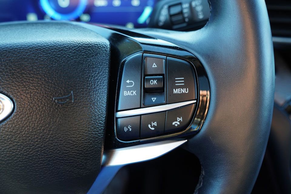 Certified 2022 Ford Explorer Platinum w/ Equipment Group 601A image 36