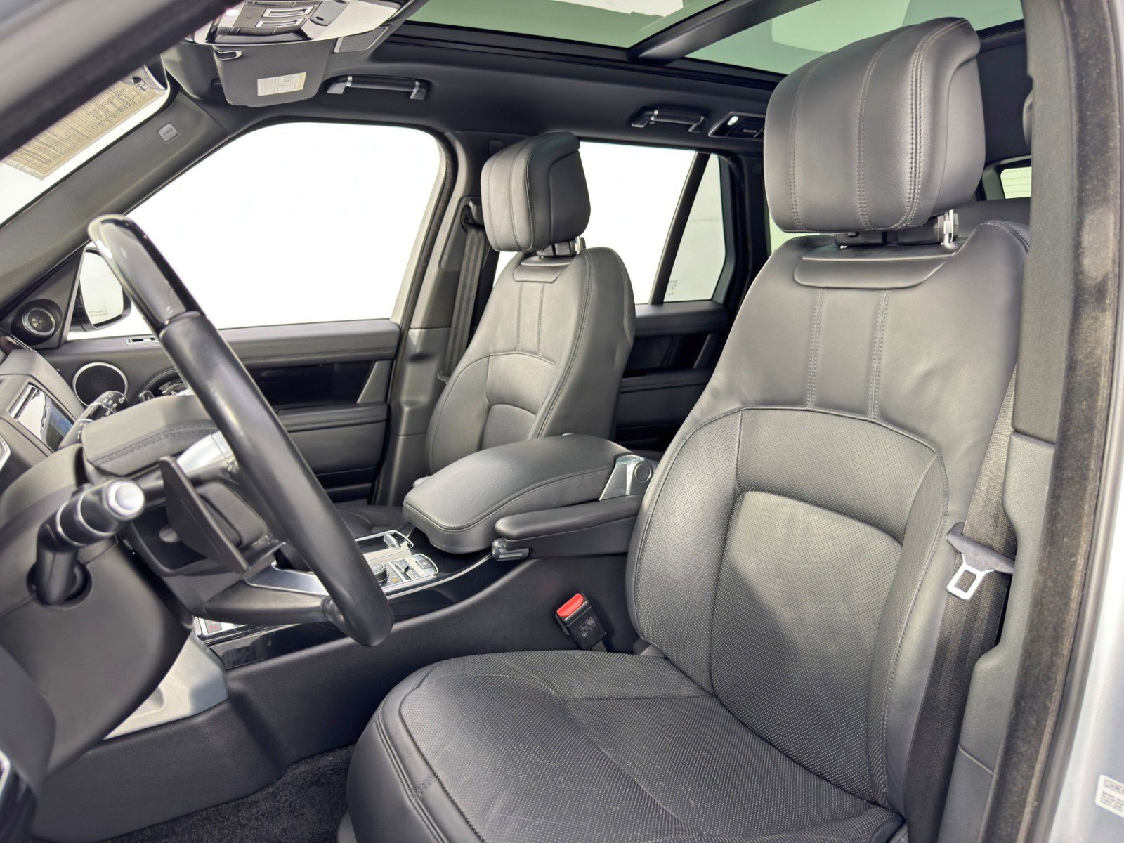 Used 2020 Land Rover Range Rover HSE image 47