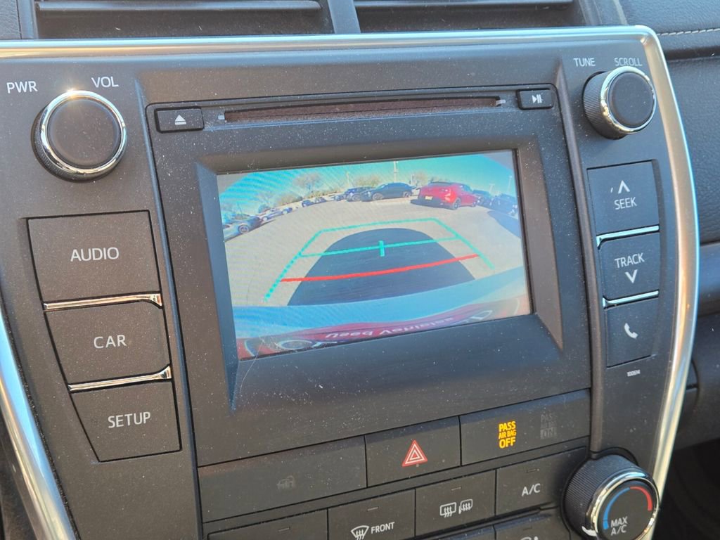 Used 2017 Toyota Camry LE image 11