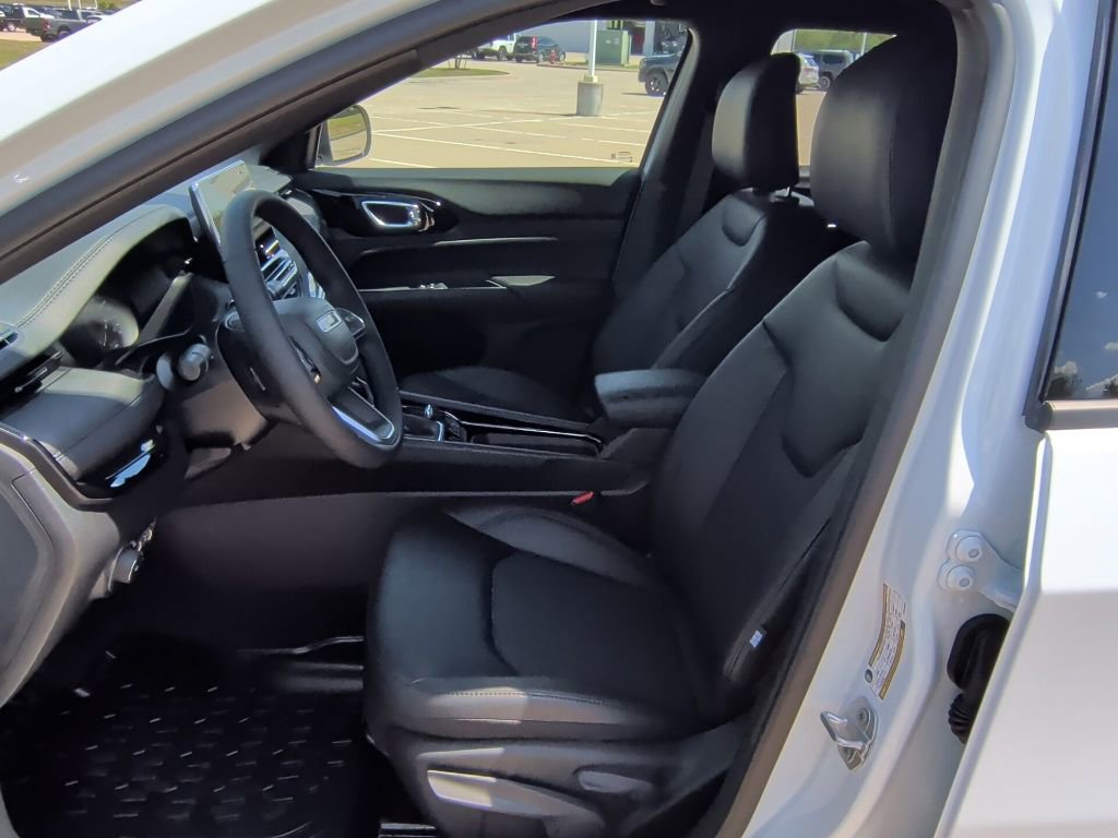 New 2026 Jeep Compass Latitude AWD/4WD image 12