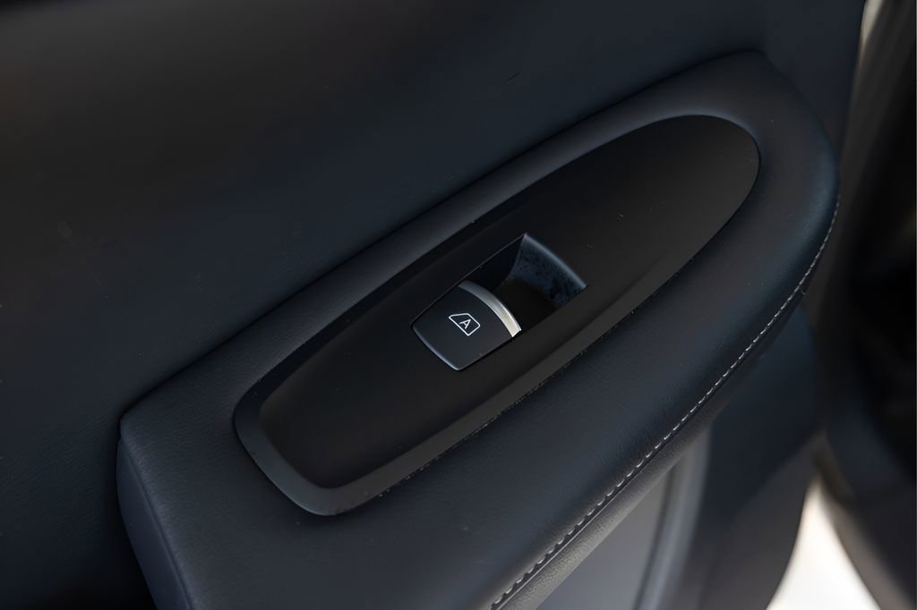 Used 2021 INFINITI QX50 Luxe AWD/4WD image 51