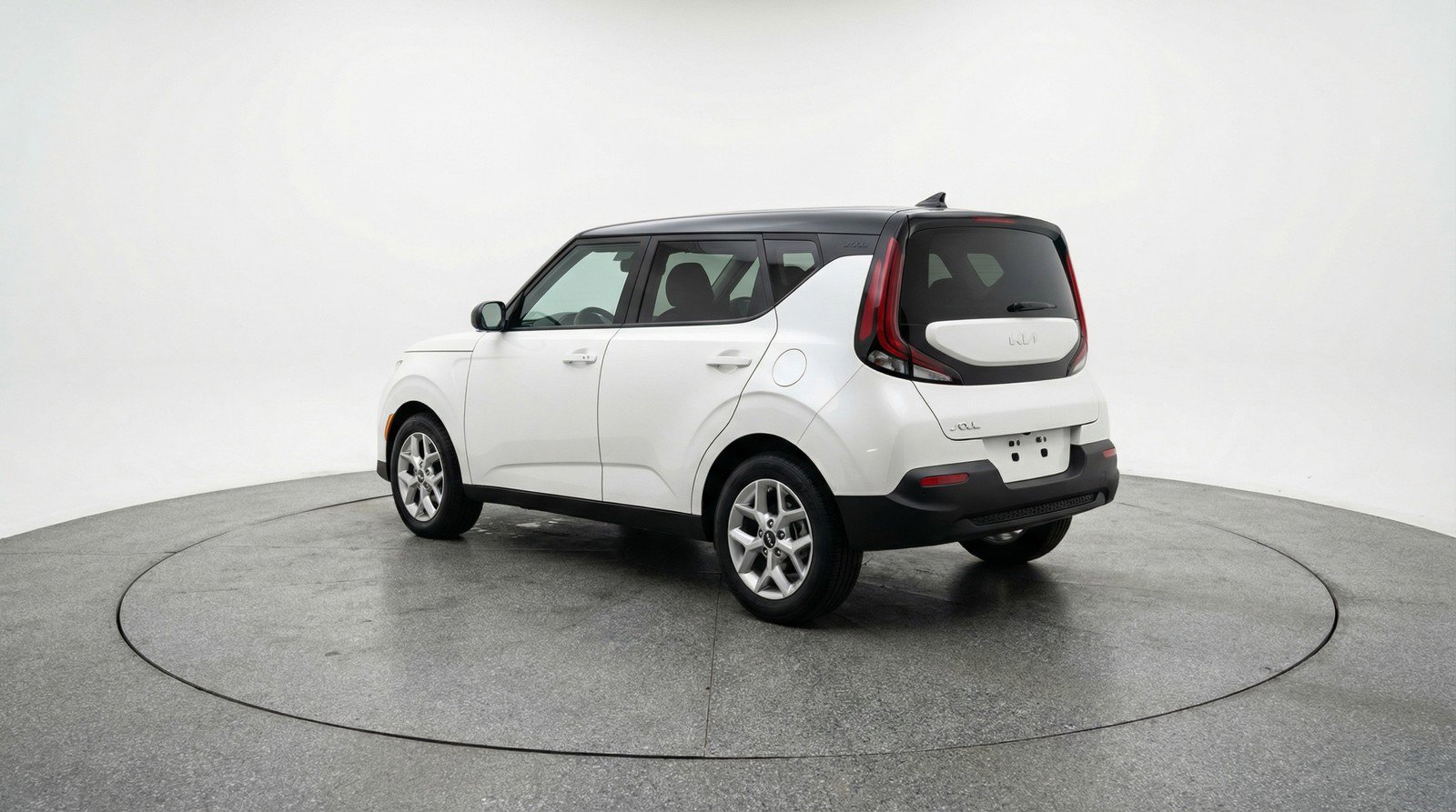 Used 2025 Kia Soul LX w/ LX Technology Package FWD image 6