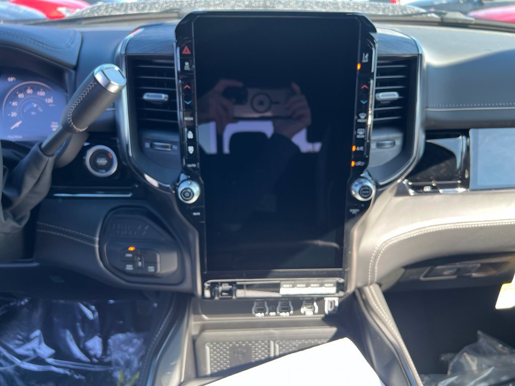 New 2027 RAM 3500 Limited AWD/4WD image 8