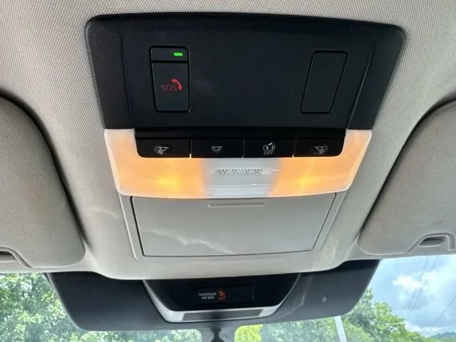 Certified 2025 Nissan Pathfinder SV AWD/4WD image 44