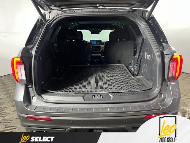 Used 2025 Ford Explorer ST AWD/4WD image 18