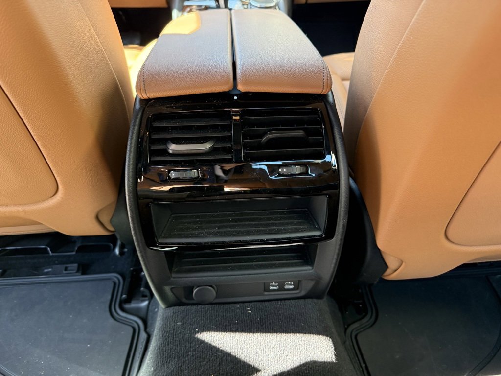 Certified 2023 BMW 530e w/ Convenience Package image 16