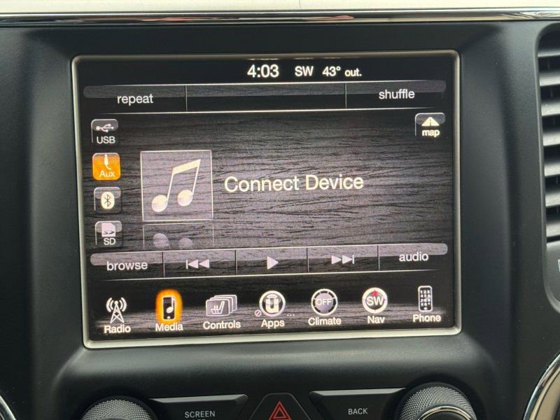 Used 2014 Jeep Grand Cherokee Limited image 26