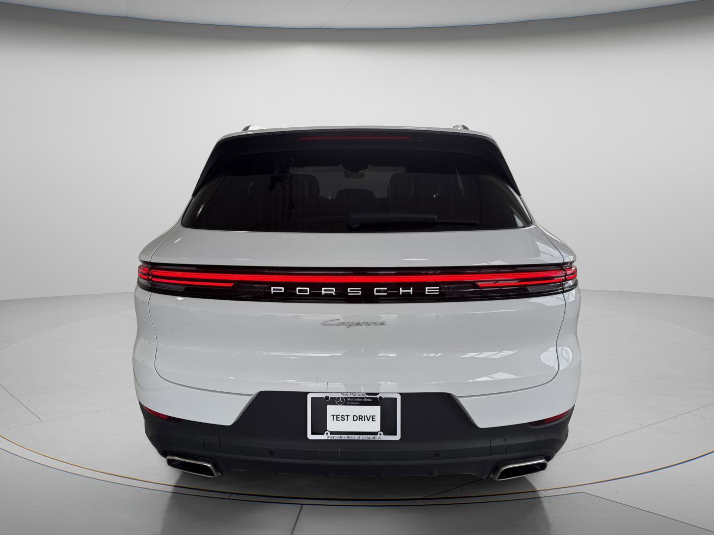 Used 2024 Porsche Cayenne image 11