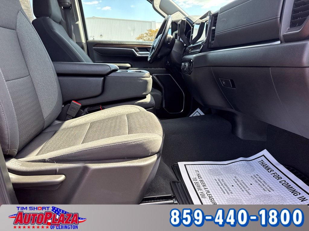 Used 2024 Chevrolet Silverado 1500 LT AWD/4WD image 40