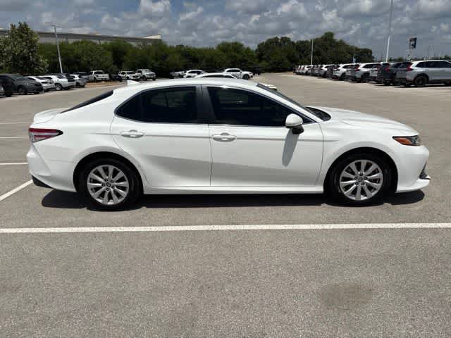 Used 2019 Toyota Camry LE FWD image 6