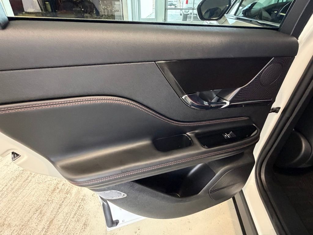 Used 2023 Lincoln Corsair Reserve w/ Equipment Group 201A image 33