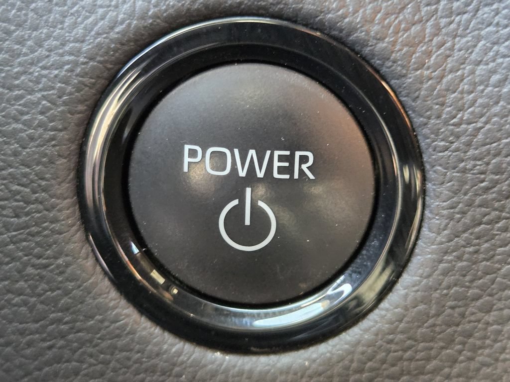Used 2025 Toyota Sequoia SR5 AWD/4WD image 21