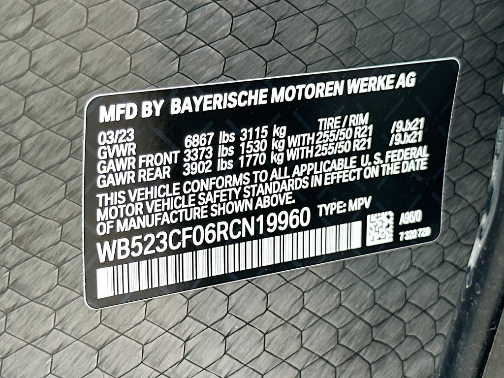 Certified 2024 BMW iX xDrive50 w/ Premium Package AWD/4WD image 33