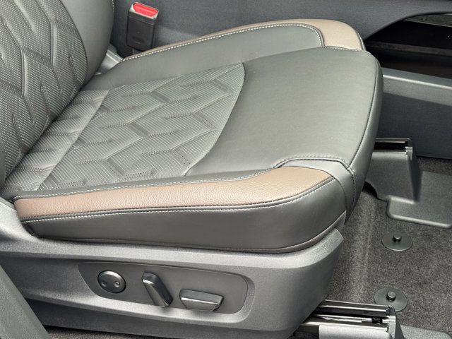 New 2026 Nissan Pathfinder Platinum AWD/4WD image 7
