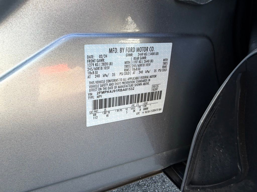 Used 2024 Ford Edge SEL image 32