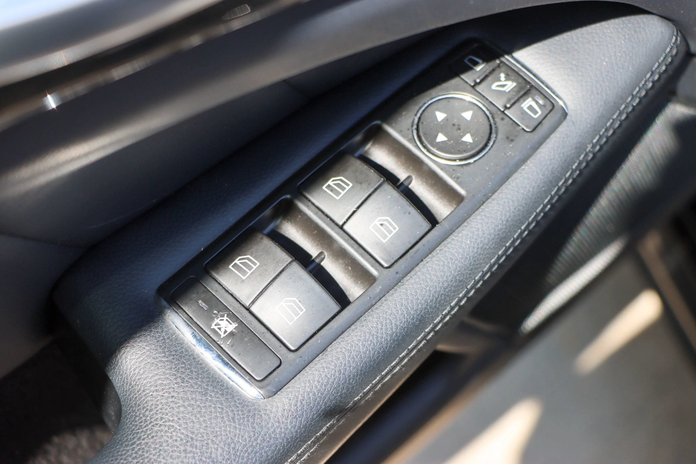 Used 2015 Mercedes-Benz CLS 400 image 14
