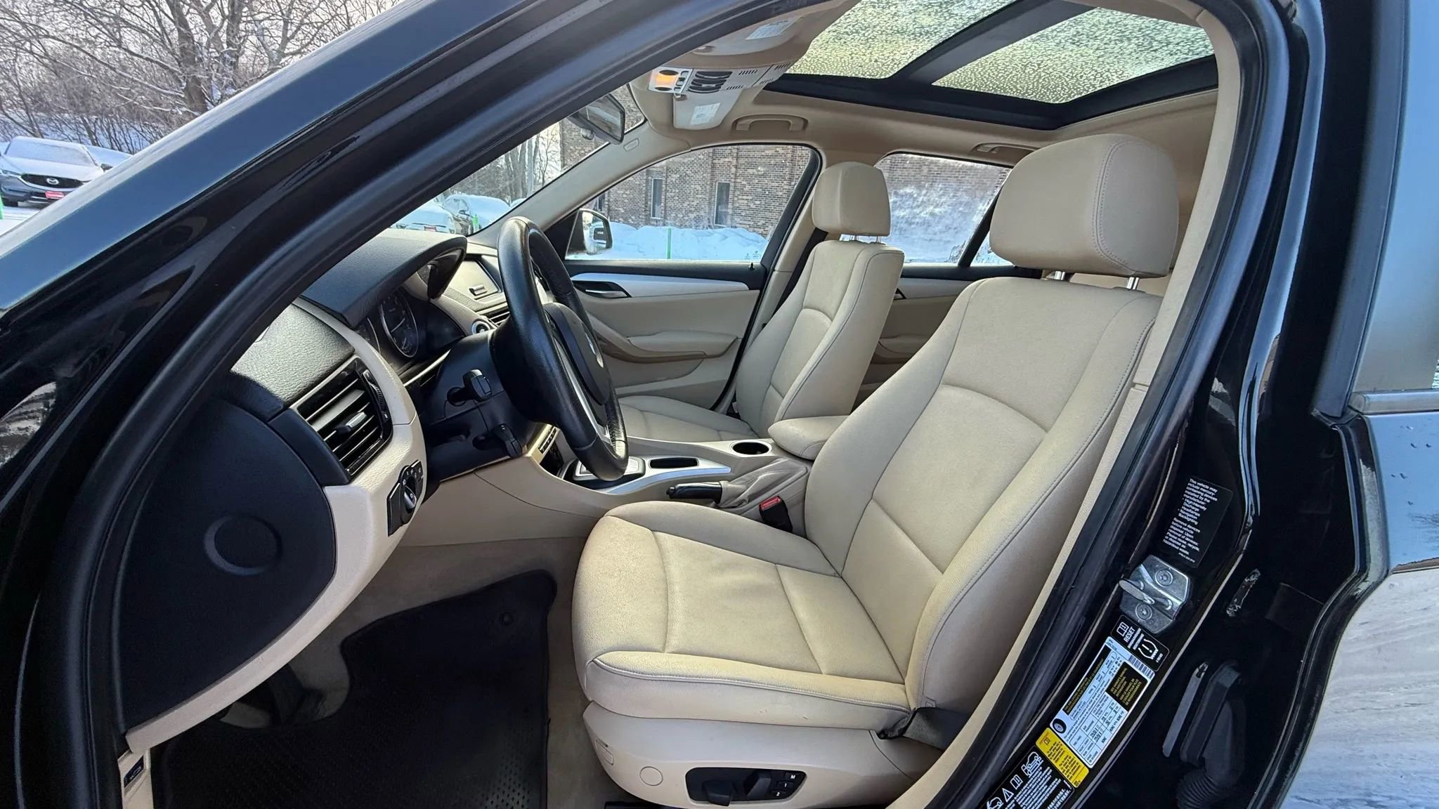 Used 2015 BMW X1 xDrive28i image 4