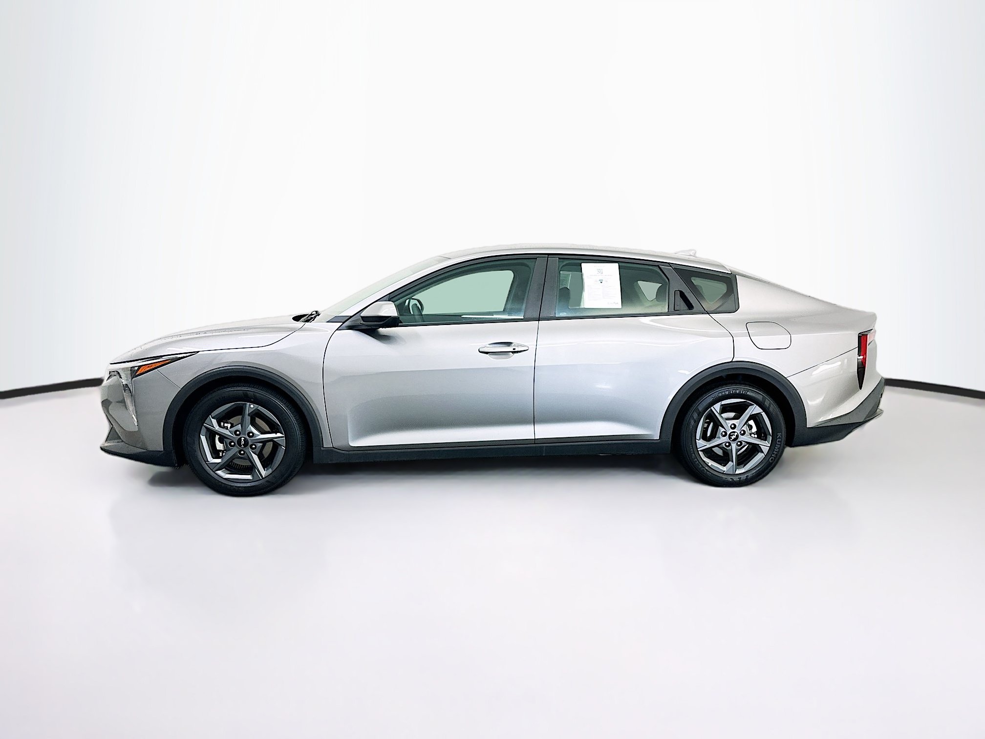 Used 2025 Kia K4 FWD image 4