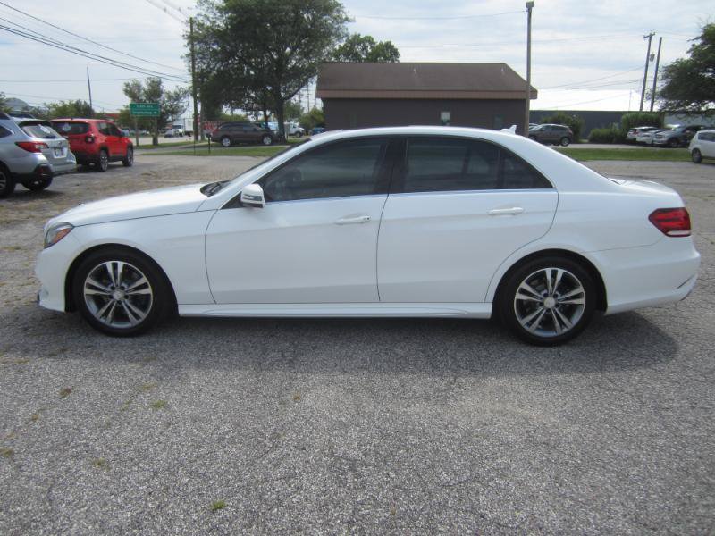 Used 2016 Mercedes-Benz E 350 4MATIC Sedan image 5