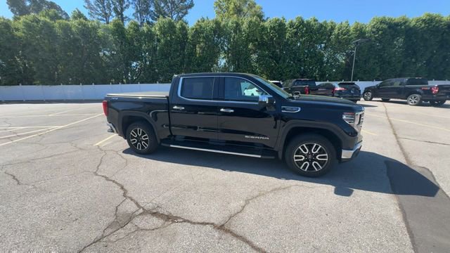 Used 2023 GMC Sierra 1500 SLT w/ SLT Premium Package AWD/4WD image 9