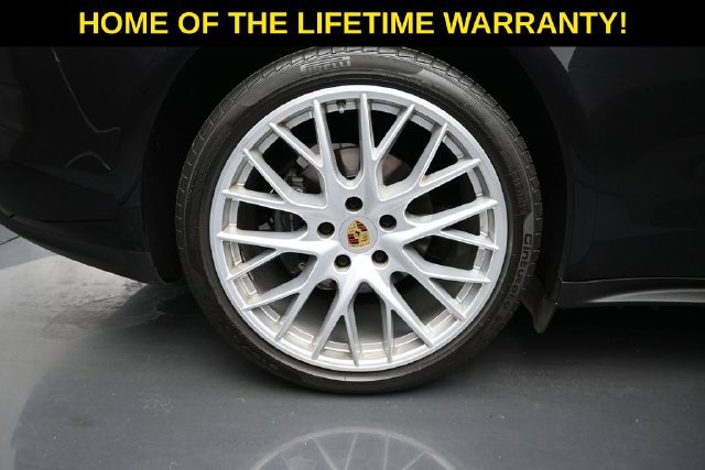 Used 2017 Porsche Panamera 4 AWD/4WD image 52