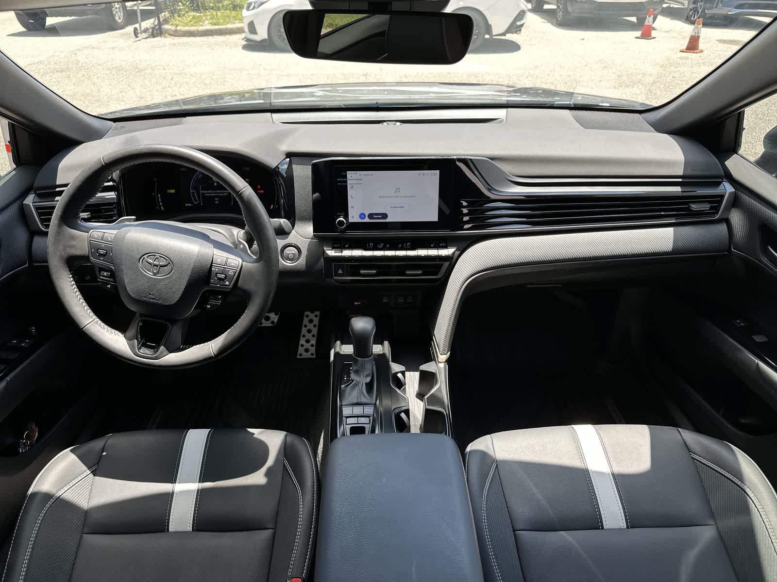 Used 2026 Toyota Camry SE w/ Convenience Package FWD image 9