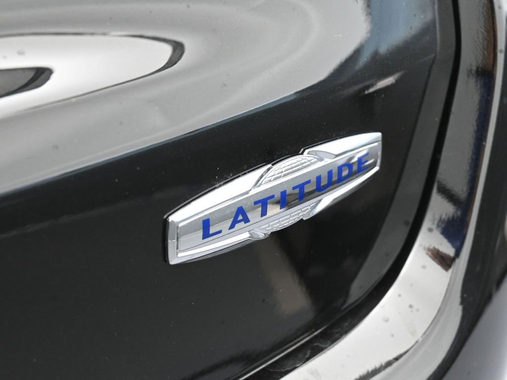 Used 2026 Jeep Compass Latitude AWD/4WD image 30
