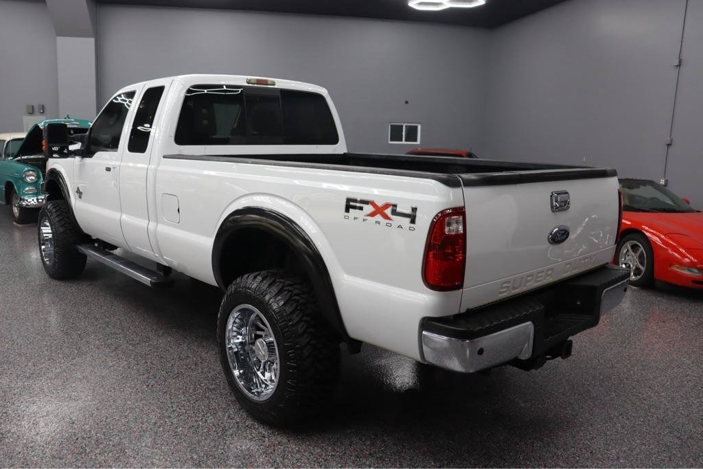 Used 2011 Ford F250 Lariat w/ Chrome Pkg AWD/4WD image 3