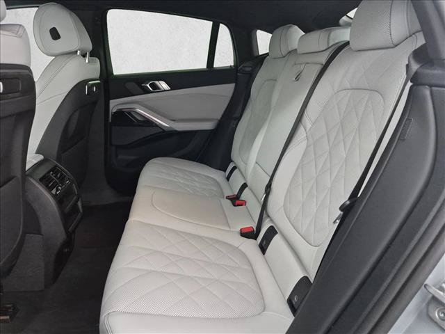 Used 2026 BMW X6 xDrive40i w/ Premium Package AWD/4WD image 22