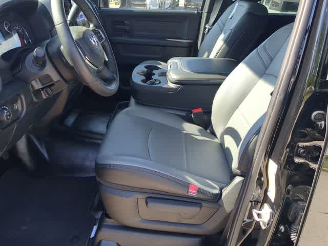 New 2026 RAM 3500 Tradesman AWD/4WD image 17