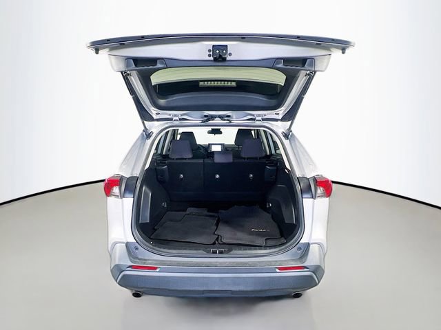 Used 2019 Toyota RAV4 LE FWD image 29