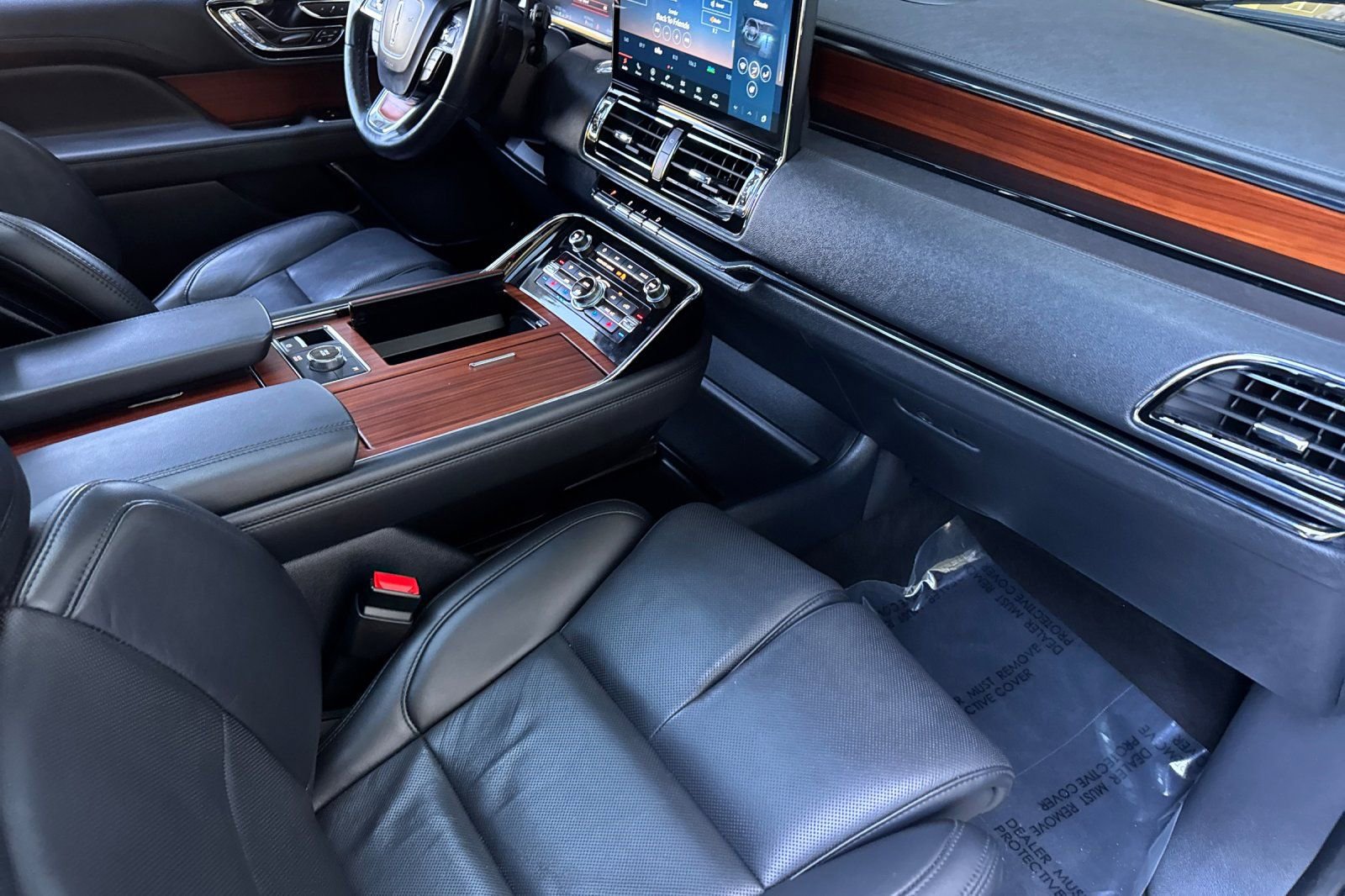 Used 2023 Lincoln Navigator L Reserve w/ Monochromatic Package image 15