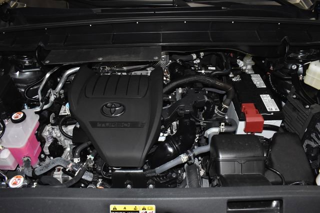 Used 2023 Toyota Highlander XLE image 10