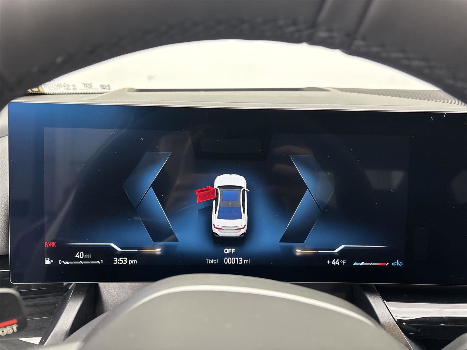 New 2026 BMW 530i xDrive w/ M Sport Package image 28