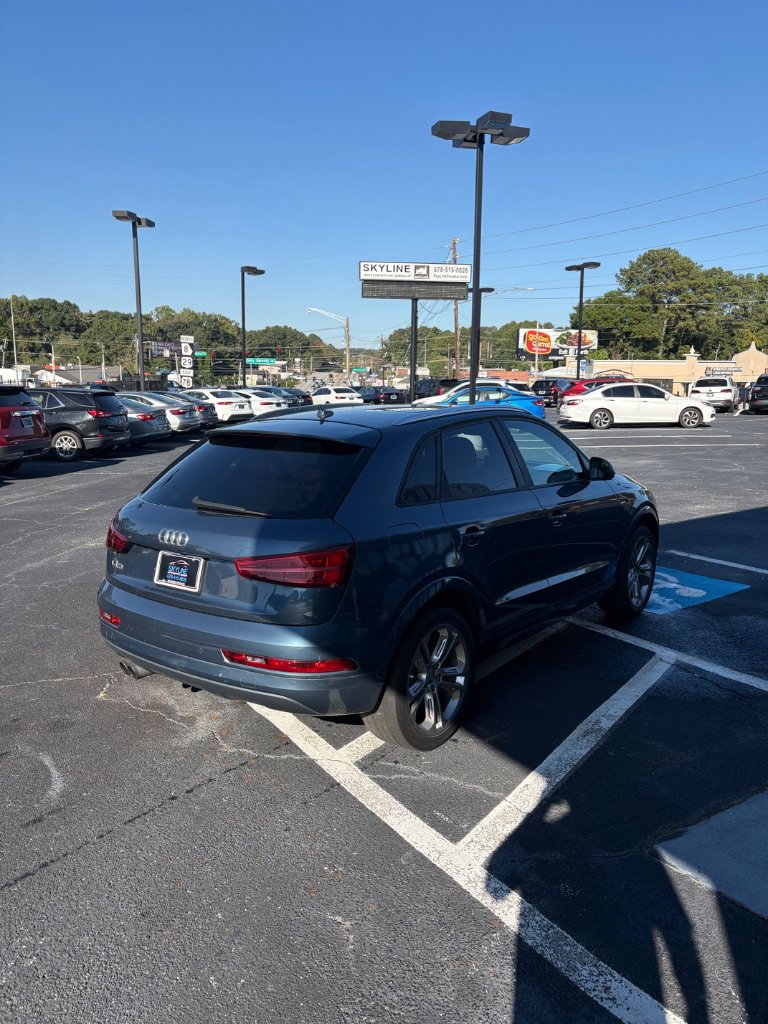 Used 2018 Audi Q3 2.0T Premium w/ Convenience Package FWD image 5
