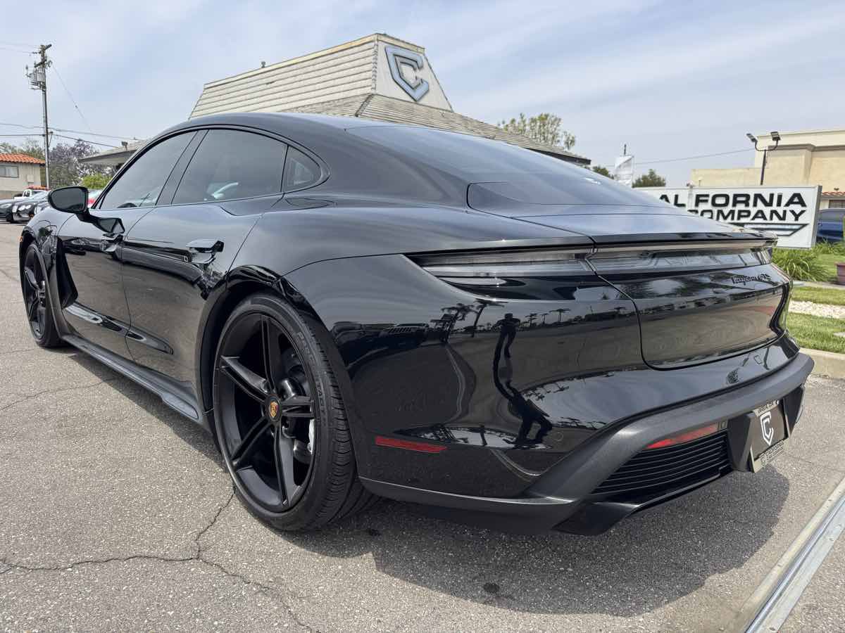 Used 2023 Porsche Taycan GTS AWD/4WD image 4