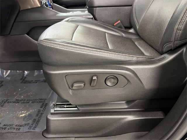 Used 2023 Chevrolet Suburban High Country image 22