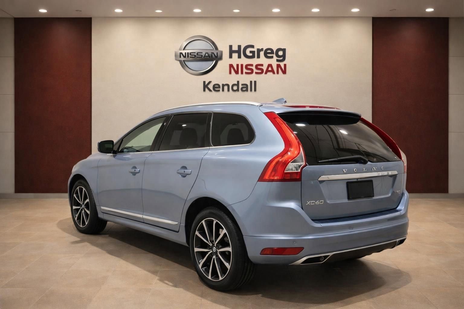 Used 2017 Volvo XC60 T6 Dynamic w/ Advanced Package AWD/4WD image 2