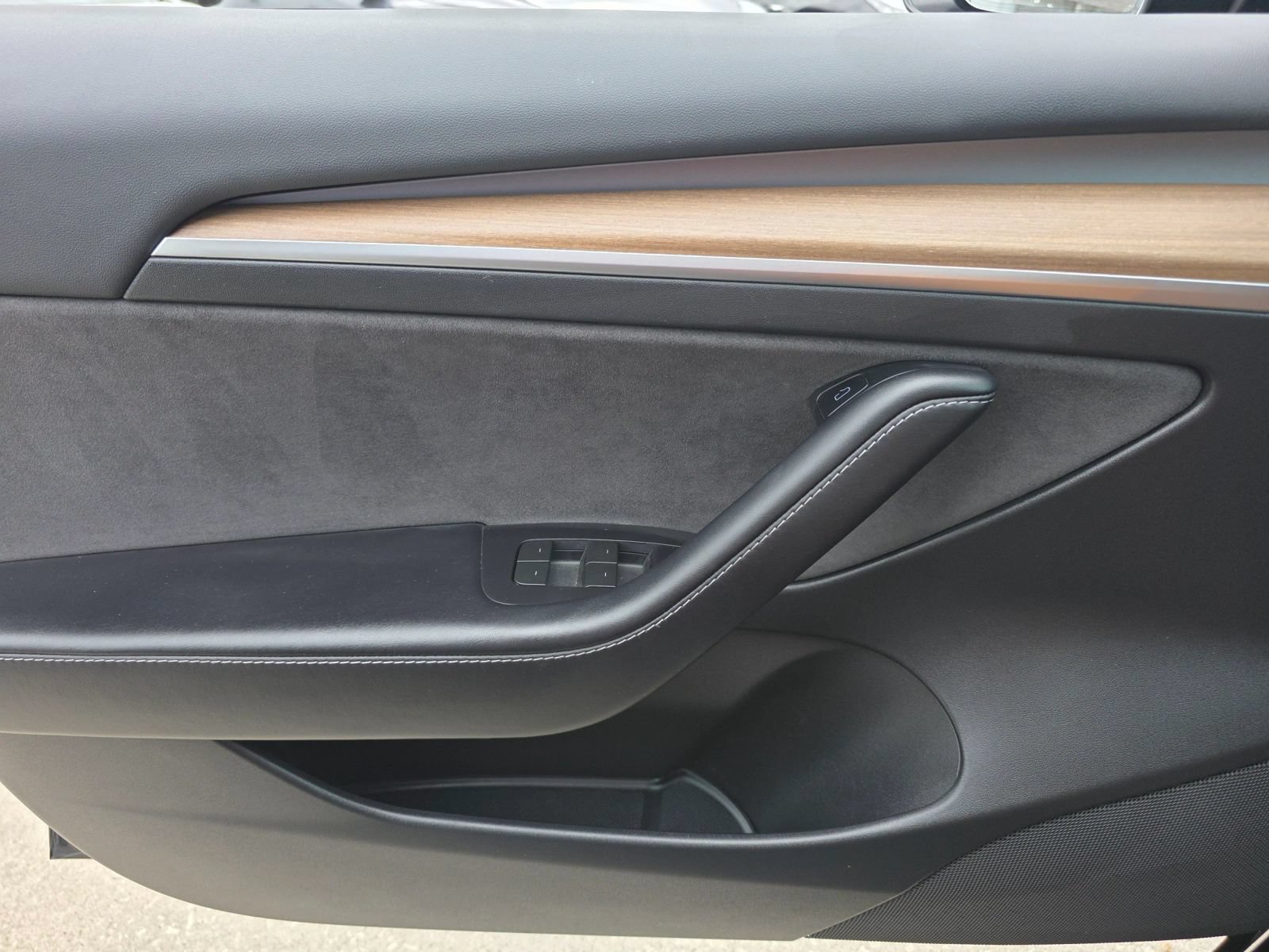Used 2023 Tesla Model 3 Standard Range RWD image 23